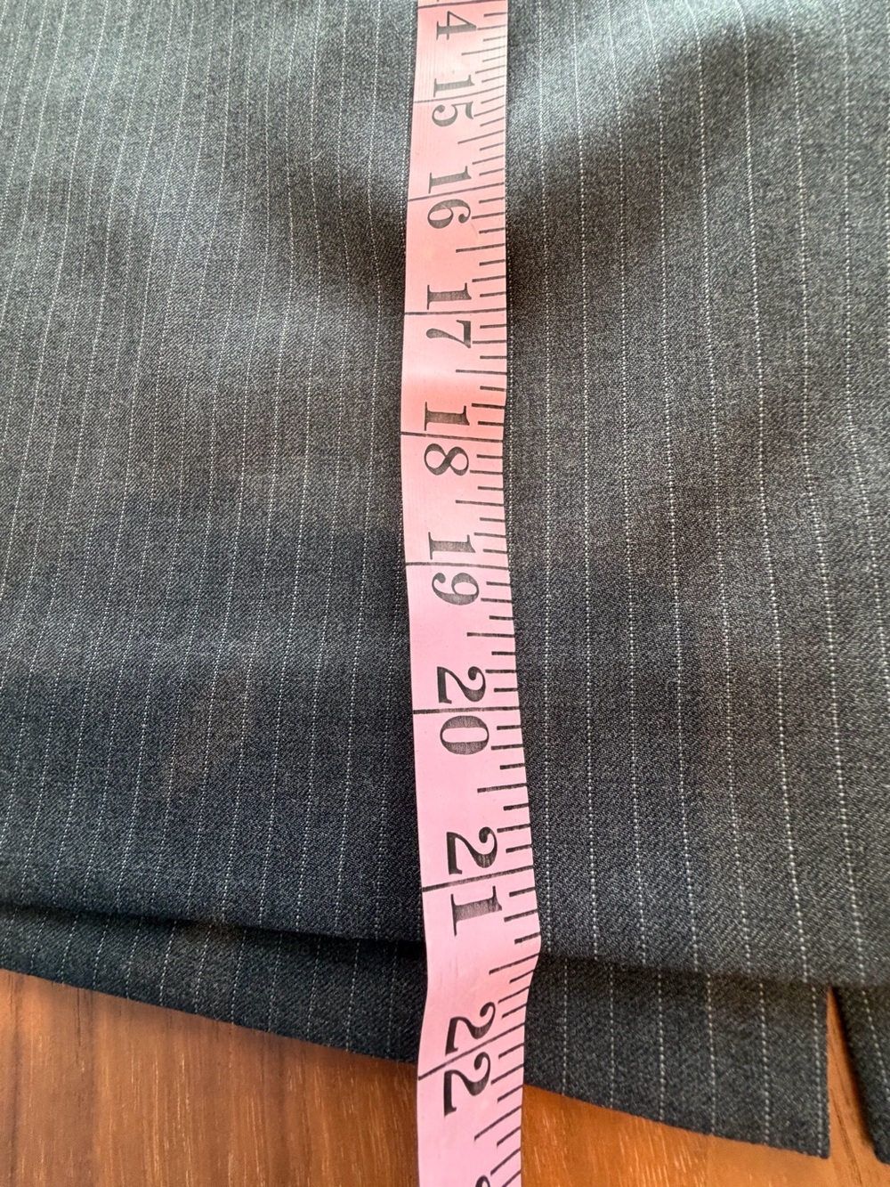 J.Crew No. 2 Pencil Skirt – Women’s Size 4 | Gray Pinstripe | 100% Wool - Picture 9 of 9